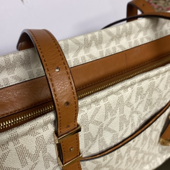🔥Sale🔥Michael Kors Darien medium tote - Picture 16 of 16